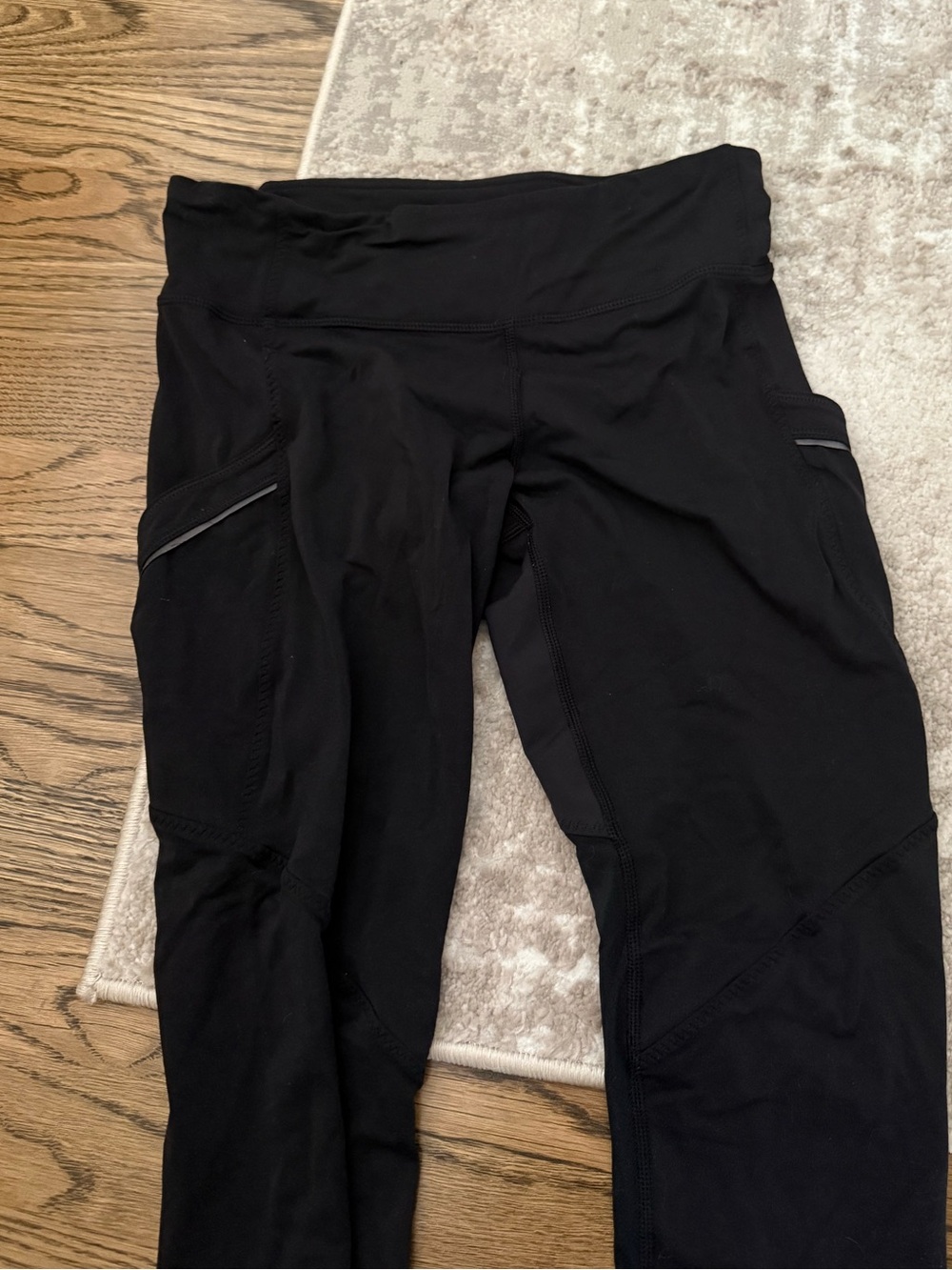 Bundle of Lululemon Leggings - Picture 6 of 7